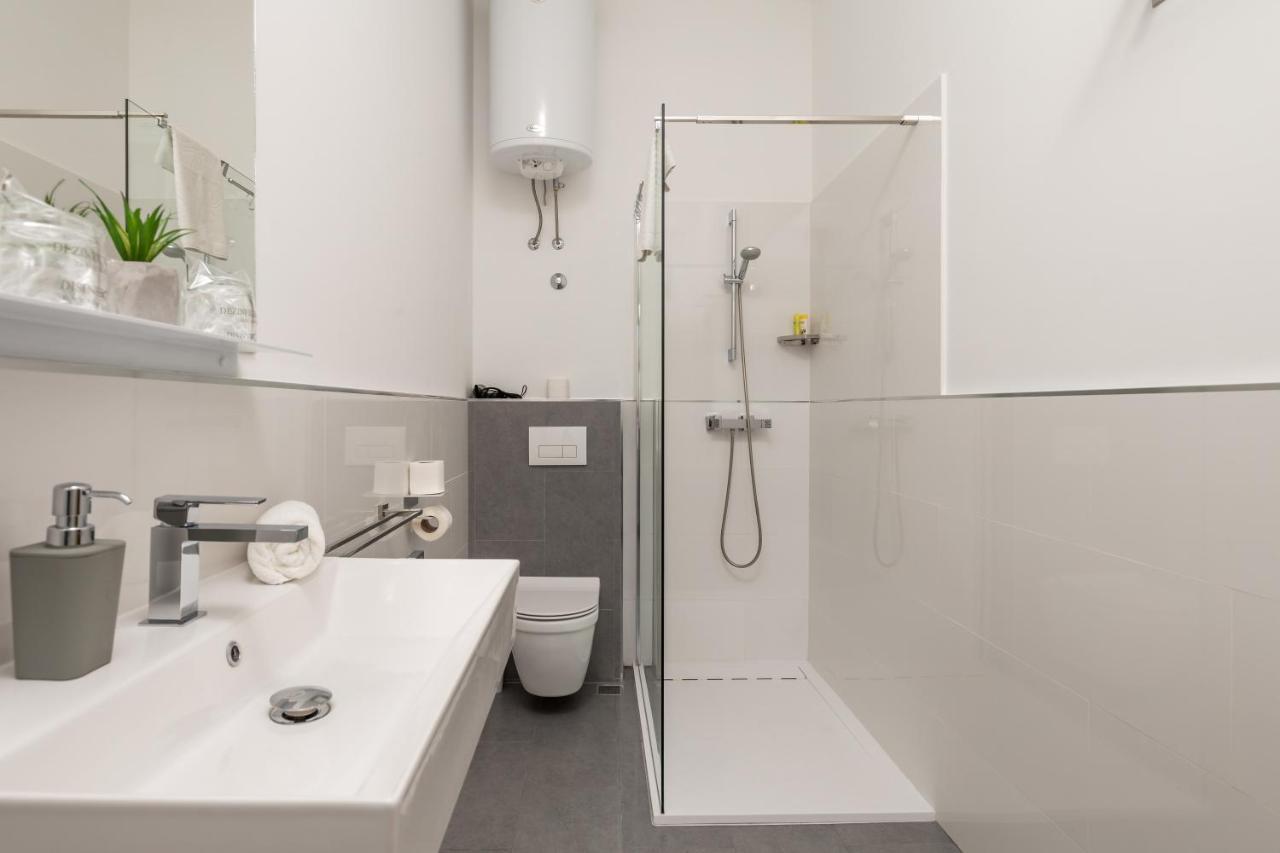 רייקה Lux Apartments מראה חיצוני תמונה